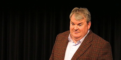 Mike Müller ist auf der Bühne eine Urgewalt