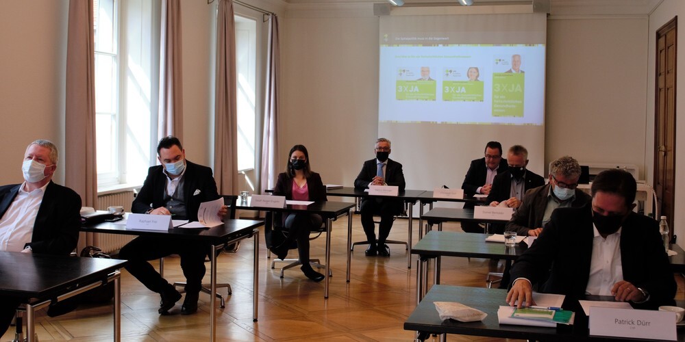 Eine Allianz aus SVP, CVP, FDP, Grüne, GLP, EVP und der IHK kämpfen gemeinsam für ein JA.