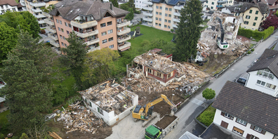 Alles Schützenswerte vernichtet: der Abbruchplatz an der Adlerstrasse in Siebnen.  Bild Franz Feldmann