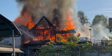 Nach dem Grossbrand in Hombrechtikon werden Spenden zugunsten der Familie Rusterholz gesammelt.