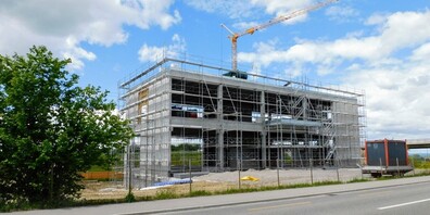 Das neue Firmengebäude der Pneuhaus und Garage Gerber GmbH, an der "Gossauer Automeile".