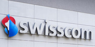 Die neuen Angebote der Swisscom stossen Mitbewerbern auf. (Archivbild)
