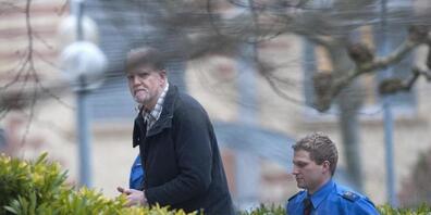 Rentner Kneubühl 2013 auf dem Weg in den Gerichtssaal in Biel. (Archivbild)