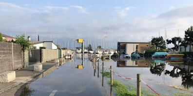 Mehrere Kantone und die Lebensrettungsgesellschaft warnen nach dem Hochwasser vor einem Sprung ins kühle Nass.