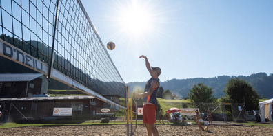 Am Samstag treten auf den Beachfelndern in der Grotzenmühle die Damen zum A2-Turnier an, am Sonntag dann die Herren. Der Eintritt ist frei. 
