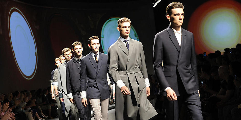 Die 1910 als Textilfabrik in Trivero im Piemont gegründete Zegna wird mit 3,2 Milliarden Dollar bewertet. Im Bild: eine frühere Kollektion des italienischen Anzugschneiders (Archivbild)