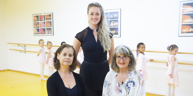 Die Schaffhauser RAD-Ballettlehrerinnen Cornelia Székely von der Ballettschule Conny sowie Andrina Schaber und Franziska Looser von der Ballettschule Looser-Weilenmann sorgen für eine global anerkannte Ausbildung der Kinder und Jugendlichen.