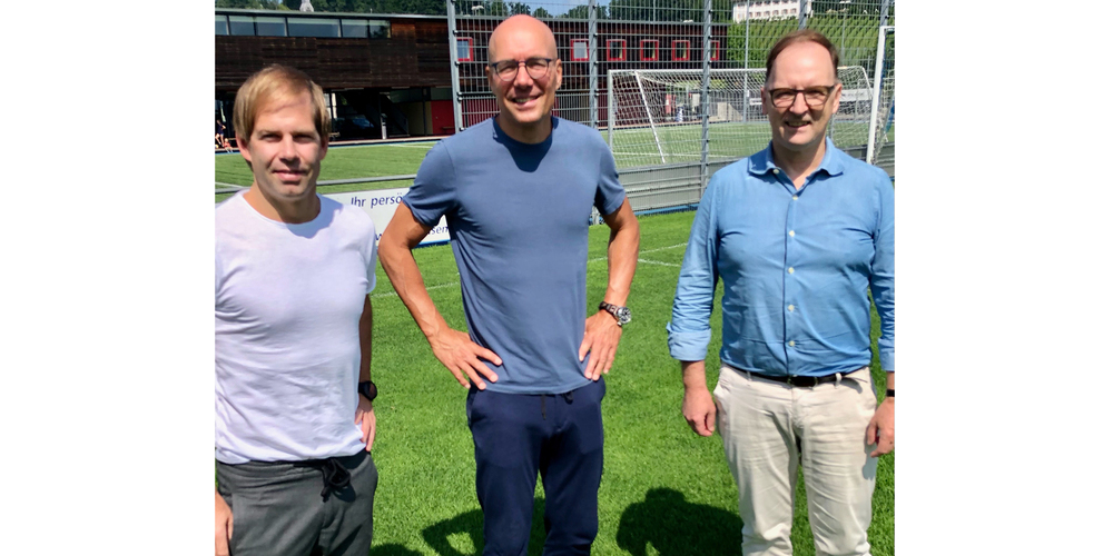 Die Führungscrew des FC Freienbach (v. l.): Sportchef Mario Zimmermann, Trainer Jürgen Seeberger und Präsident Benjamin Fuchs. 