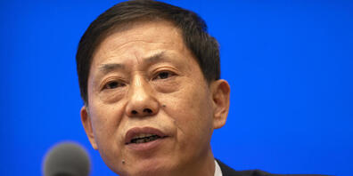 Yuan Zhiming, Direktor des Wuhan National Biosafety Laboratory, betont an einer Medienkonferenz vom Donnerstag noch einmal, das Coronavirus sei nicht aus einem Labor in Wuhan entwichen. China wehrt sich heftig dagegen, dass die WHO die "Laborleck-...