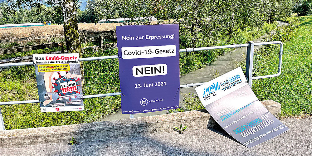 Mussten diese Woche durch Dritte entfernt werden: sechs Kampagnen-Tafeln an der Kreuzung Wiesenstrasse/Landstrasse.