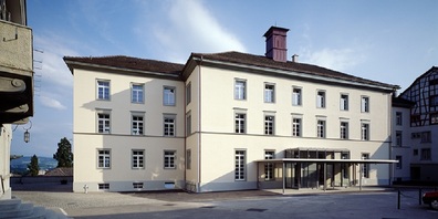 Schulhaus Kirchplatz, Wil