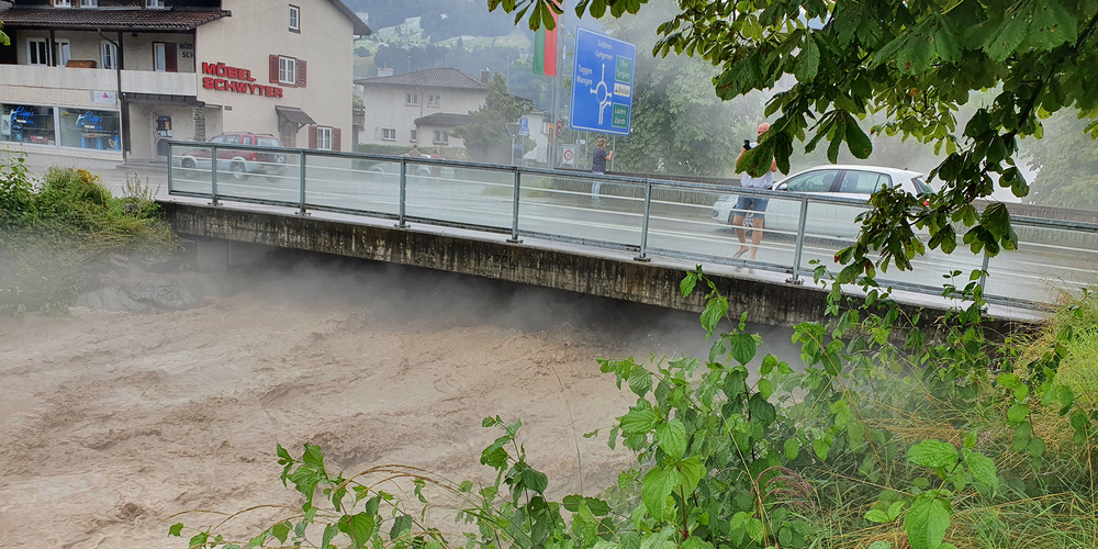 Der Spreitenbach in Lachen tobt.