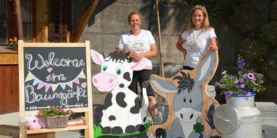 Dolores Suter (links) und Tochter Jasmin Treichler eröffnen im August eine Bauernhof-spielgruppe in Feusisberg.