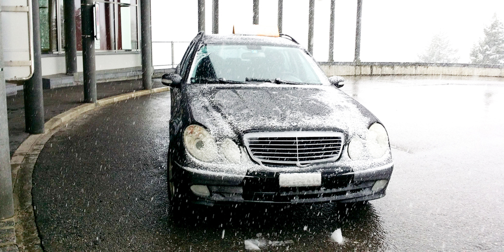 Nach 603'000 Kilometer auf dem Tacho und manchen Fahrten durch Schneegestöber war der Abschied vom Mercedes schwer.