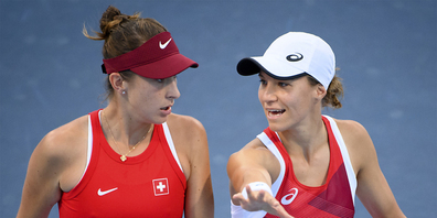 Belinda Bencic und Viktorija Golubic sichern der Schweiz den Klassenerhalt.