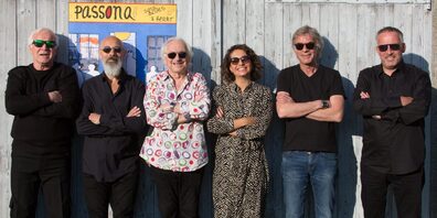 Andy Leumann, Marc Ray Oxendine, Urs C. Eigenmann, Leandra Wiesli, Alex Steiner und Markus Bittmann sind «Passona»