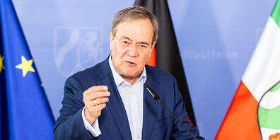 ARCHIV - Armin Laschet, Ministerpräsident von Nordrhein-Westfalen, räumt Fehler ein. Foto: Marcel Kusch/dpa