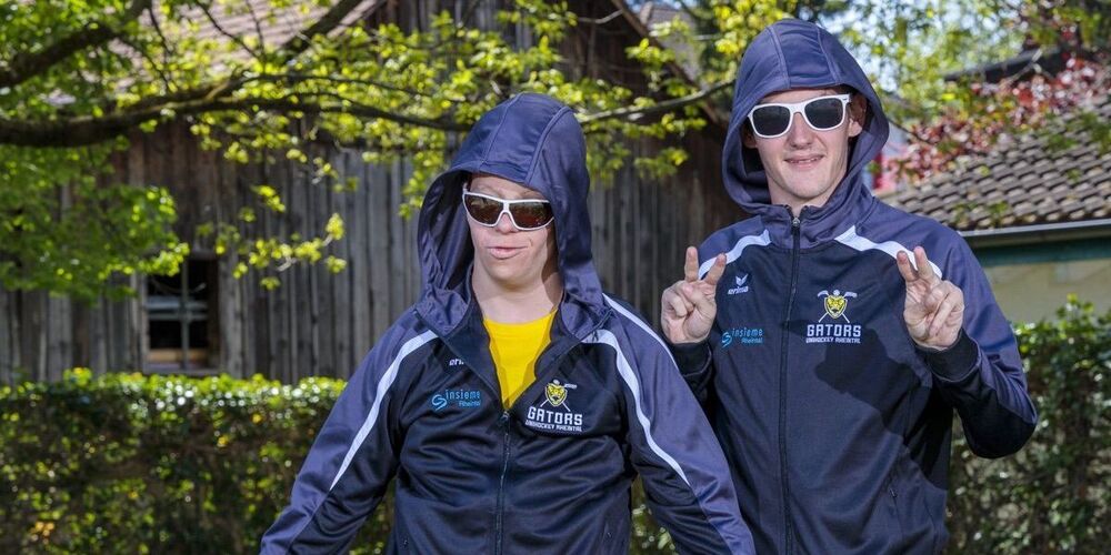 Absolut cool, die neuen Leibchen und Trainerjacken 