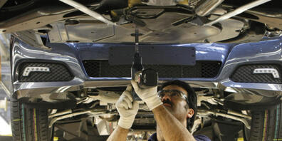 Die deutsche Wirtschaft hat ihre Produktion im Juni wegen Engpässen bei einigen Vorprodukten überraschend den dritten Monat in Folge gedrosselt. (Symbolbild)