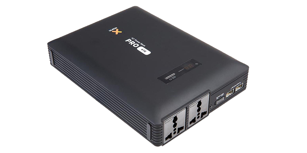 Die Powerbank XTORM AL 490 AC Pro kann dir Stromschläge verpassen.