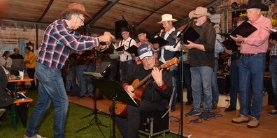 Der organisierende Männerchor Pfäffikon am Etzel kam gleich zu verschiedenen Auftritten, auch mal unterstützt von Mr Magic Steel oder den Honky Tonk Pickers.