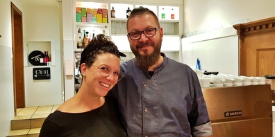 Caro und Michi Rohrer sind auf den Erfolg ihrer «Bluemä» in Uznach stolz. 