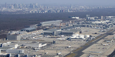 Flughafen Frankfurt verdoppelt im Juli Passagierzahlen gegenüber Vorjahr (Archivbild)