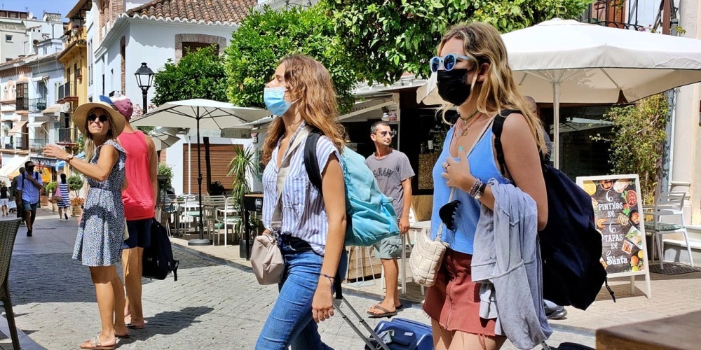 In Spanien ist das Verhalten (vor allem das der Touristen) bezüglich der Maskenpflicht sehr unterschiedlich.