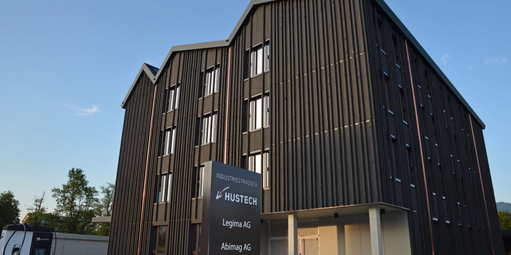 Bald bezugsbereit: der Hustech-Neubau in Bubikon.