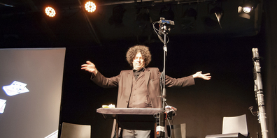 Eröffnete das nordArt-Theaterfestival im Asylhof in Stein am Rhein mit seiner Zaubershow: Alex Porter – Künstler, Geschichtenerzähler, Entertainer und Musiker.