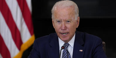 Joe Biden, Präsident der USA, spricht während eines Briefings im State Dining Room des Weißen Hauses. Foto: Susan Walsh/AP/dpa