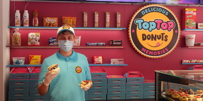 Marco Kratzer ist bei der Eröffnung der TopTop Donuts Filiale in St.Gallen dabei