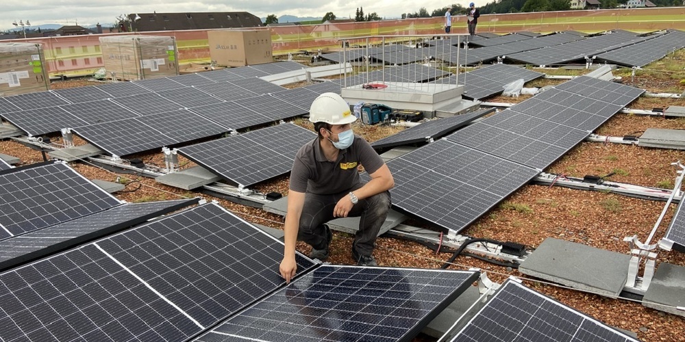Die Projekte sollen z.B. das Thema «Nutzung regenerativer Energien» wie Sonnenenergie aufgreifen. (Themenbild)