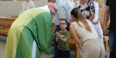 Impressionen der Segnungsfeier zum Schulbeginn in der St. Franziskus-Kirche Kempraten.