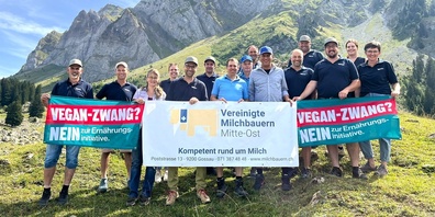 Symbolischer Protest des VMMO-Vorstands auf der Schwägalp: Mit dem «Tag des letzten Raclette» macht die VMMO auf ihre Bedenken gegenüber der Ernährungsinitiative aufmerksam.