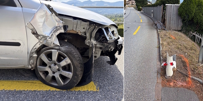 Beim Selbstunfall in Uznach entstand am Auto (l.), am Leitpfosten sowie am Holzzaun Sachschaden von mehreren tausend Franken.