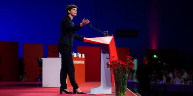 Pamela Rendi-Wagner, Parteivorsitzende der SPÖ, spricht auf dem Bundesparteitag der österreichischen Sozialdemokraten in der Messe Wien. Foto: Michael Gruber/APA/dpa