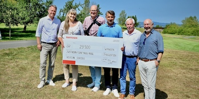 v.l.n.r. Markus Jäger (Kiwanis Club Rapperswil-Jona und Vorsitzender der Bankleitung der Raiffeisenbank Rapperswil-Jona), Angelika Boesch (Projektleitung Restaurant Traube & Verein Sorebo), Michael Dobler (Kiwanis-Club Rapperswil-Jona), Robert Medimorec (Kiwanis Club Rapperswil-Jona), Hans Rudolf Spiess (Kiwanis Club Rapperswil-Jona) und Marcel Strotz (Kiwanis Club Rapperswil-Jona)