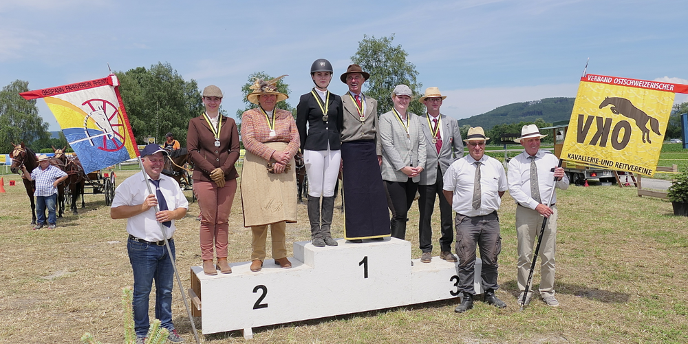 Die Siegerehrungen, wie hier für die Tandem-Gespanne, gaben immer ein festliches Bild.