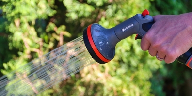 Wegen einer Trinkwasser-Notlage ist in Weesen bis auf Weiteres auch auf das Bewässern von Gärten mit Hahnenwasser zu verzichten. (Symbolbild)