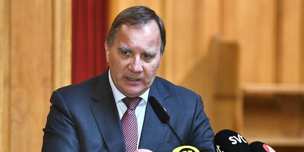 Stefan Löfven, kommissarischer Ministerpräsident von Schweden, spricht bei einer Pressekonferenz. Wer folgt ihm nach? Foto: Claudio Bresciani/TT NEWS AGENCY/AP/dpa