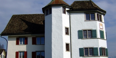 Im Haus Hirzen sind die Büros der Ortsgemeinde Schmerikon untergebracht.