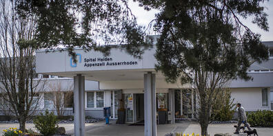 Das Spital Heiden muss Ende Jahr schliessen. Ein Sozialplan soll die Zahl der Kündigungen reduzieren und die Folgen mindern. Die Kosten von rund 1,3 Millionen Franken trägt der Ausserrhoder Spitalverbund (SVAR). (Archivbild)