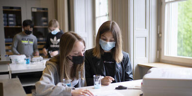 Befriedigung am Arbeitsplatz ist für die junge Generation laut einer Deloitte-Umfrage wichtig. Die Angst vor Arbeitslosigkeit schwingt jedoch mit. (Archivbild)