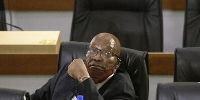 ARCHIV - Der ehemalige Präsident von Südafrika Jacob Zuma sitzt bei einer staatlichen Anhörung. Foto: Themba Hadebe/AP/dpa