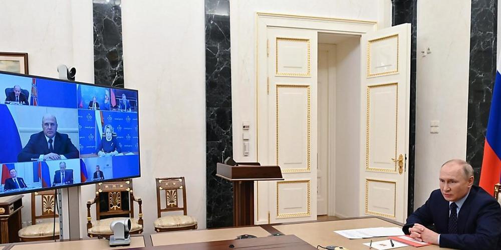 Wladimir Putin, Präsident von Russland, bei einer virtuellen Konferenz. Foto: Alexei Nikolsky/Pool Sputnik Kremlin/AP/dpa