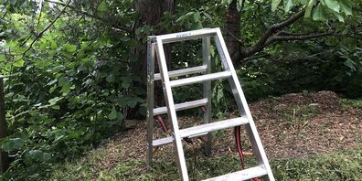 Ein Fehltritt auf der Bockleiter kann schwere Folgen haben