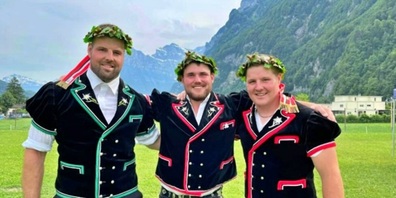 Erfolgreiche Rapperswiler Schwinger: (v.l.n.r) Tobias Riget, Pirmin Gmür und Florian Riget.