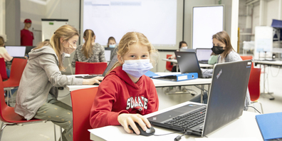 Die Nachfrage am Kurs «Internet und Code für Mädchen» ist gross. 