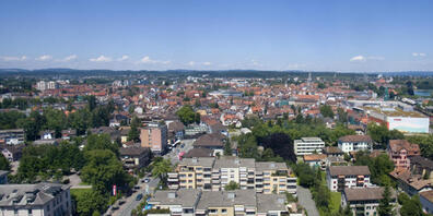 In Sachen Feuerwerksverbot hat in Kreuzlingen die Bevölkerung das letzte Wort. Blick über Kreuzlingen in Richtung Konstanz D. (Archivbild)